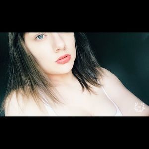 Meet your Posher, Jade